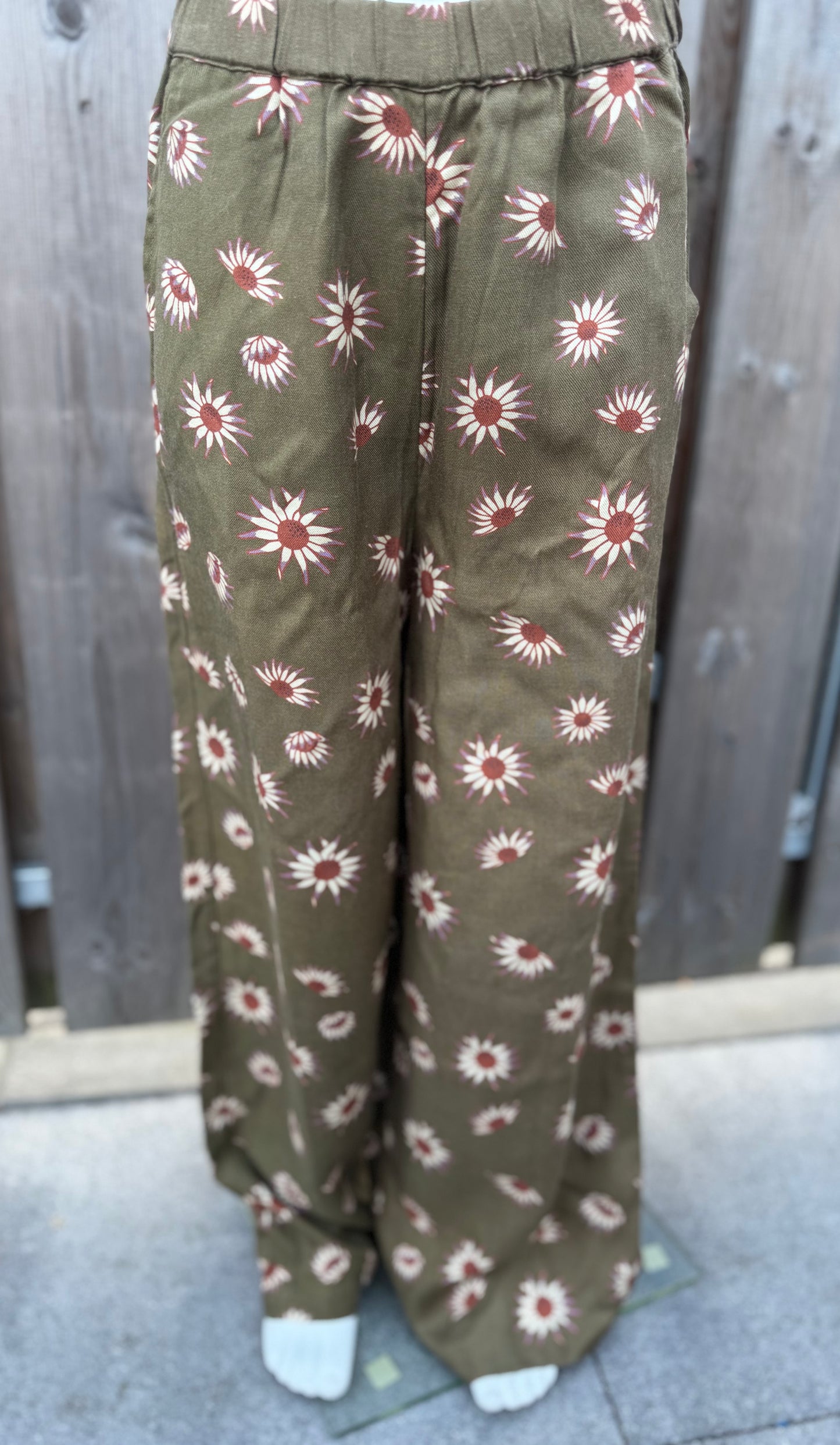Broek Yourwishes.